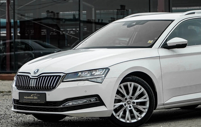 Skoda Superb cena 92900 przebieg: 178000, rok produkcji 2020 z Ogrodzieniec małe 781